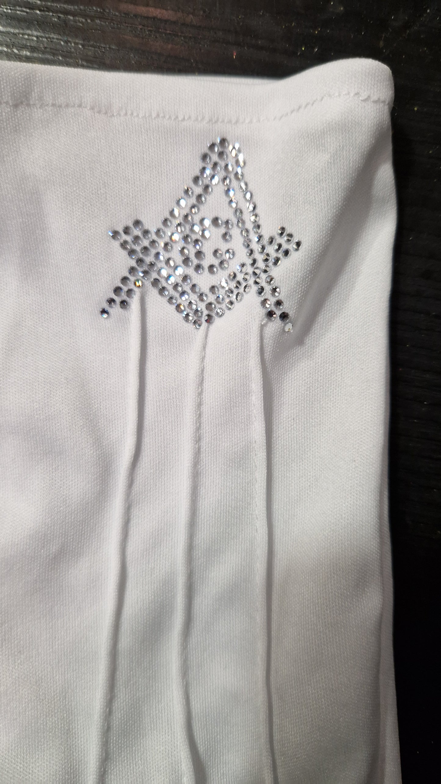 Gants maçonniques blancs equerre compas lettre G strass