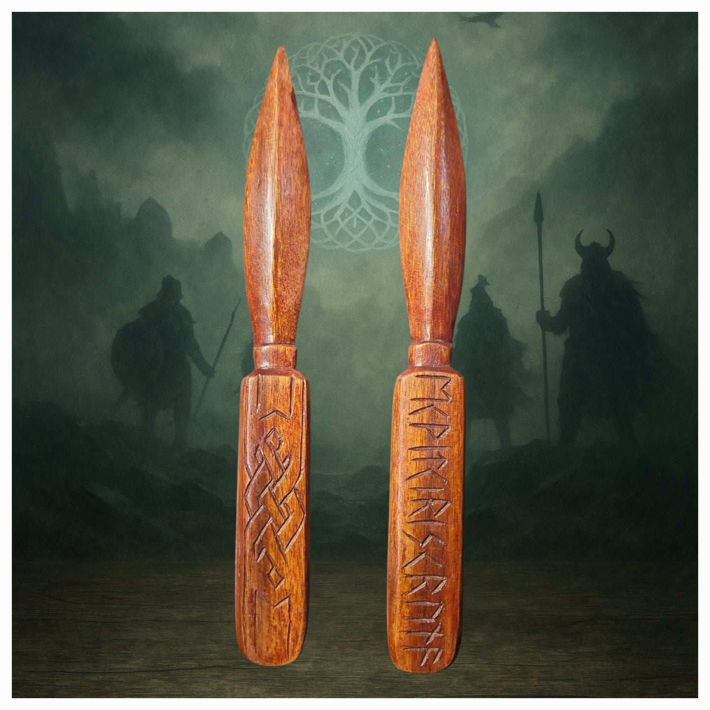 Athamé runique en bois
