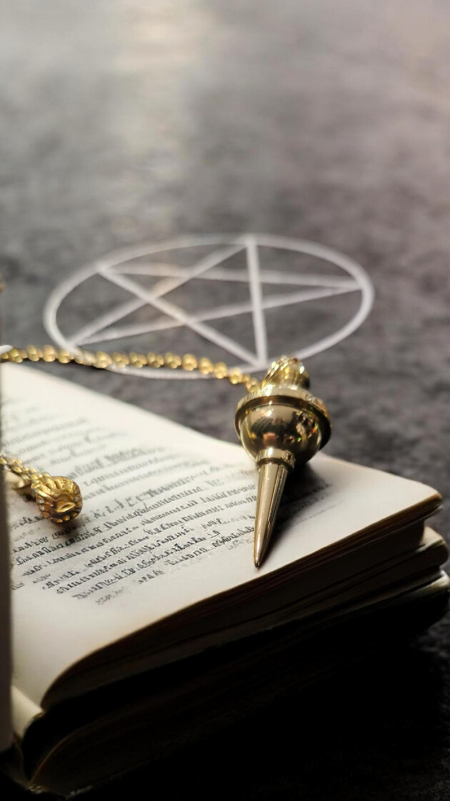 Pendule de Radiesthésie Aiguille en Cuivre Doré – Précision et Divination