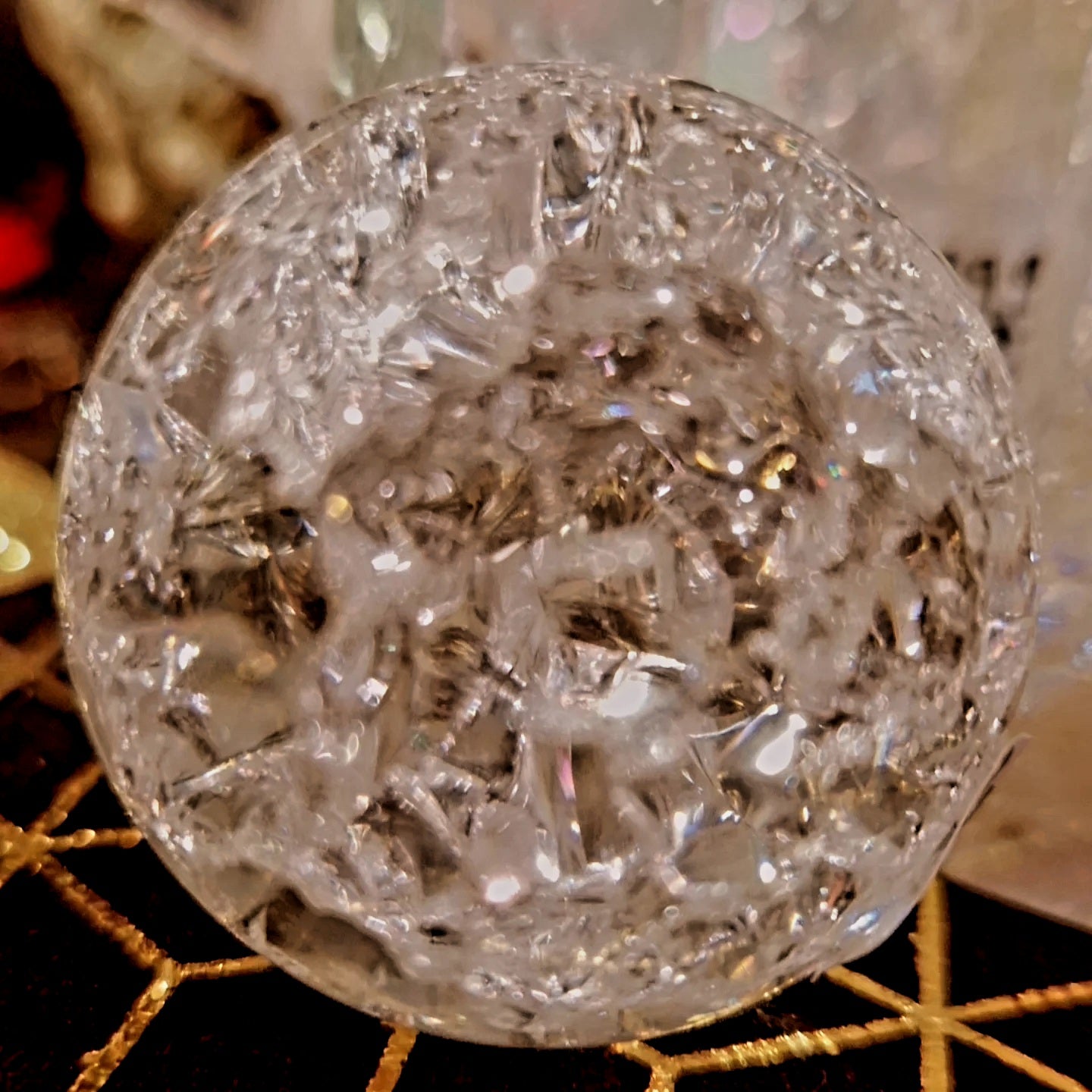 Sphère pierre cristal quartz aura craquelée