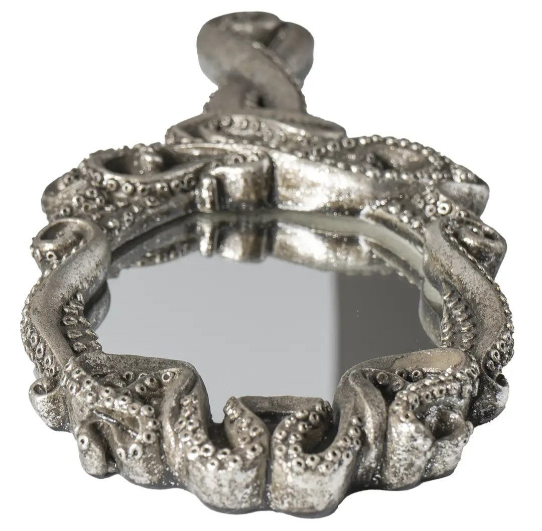 "Miroir des arcanes célestes" : miroir à main pour autel. Divination.