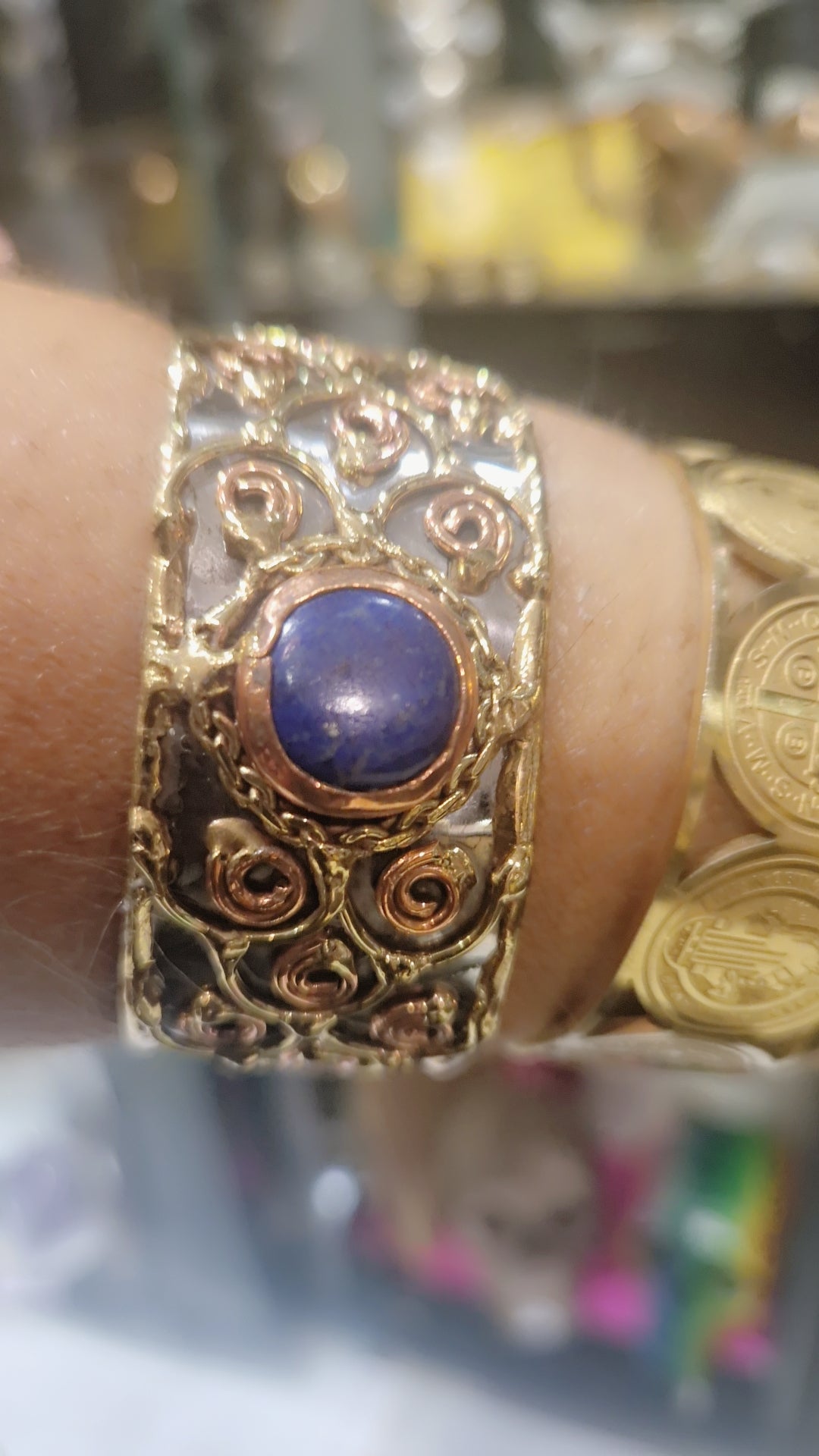 Bracelet manchette réglable lapis lazuli cuivre laiton acier - artisanat de Pondichery Inde