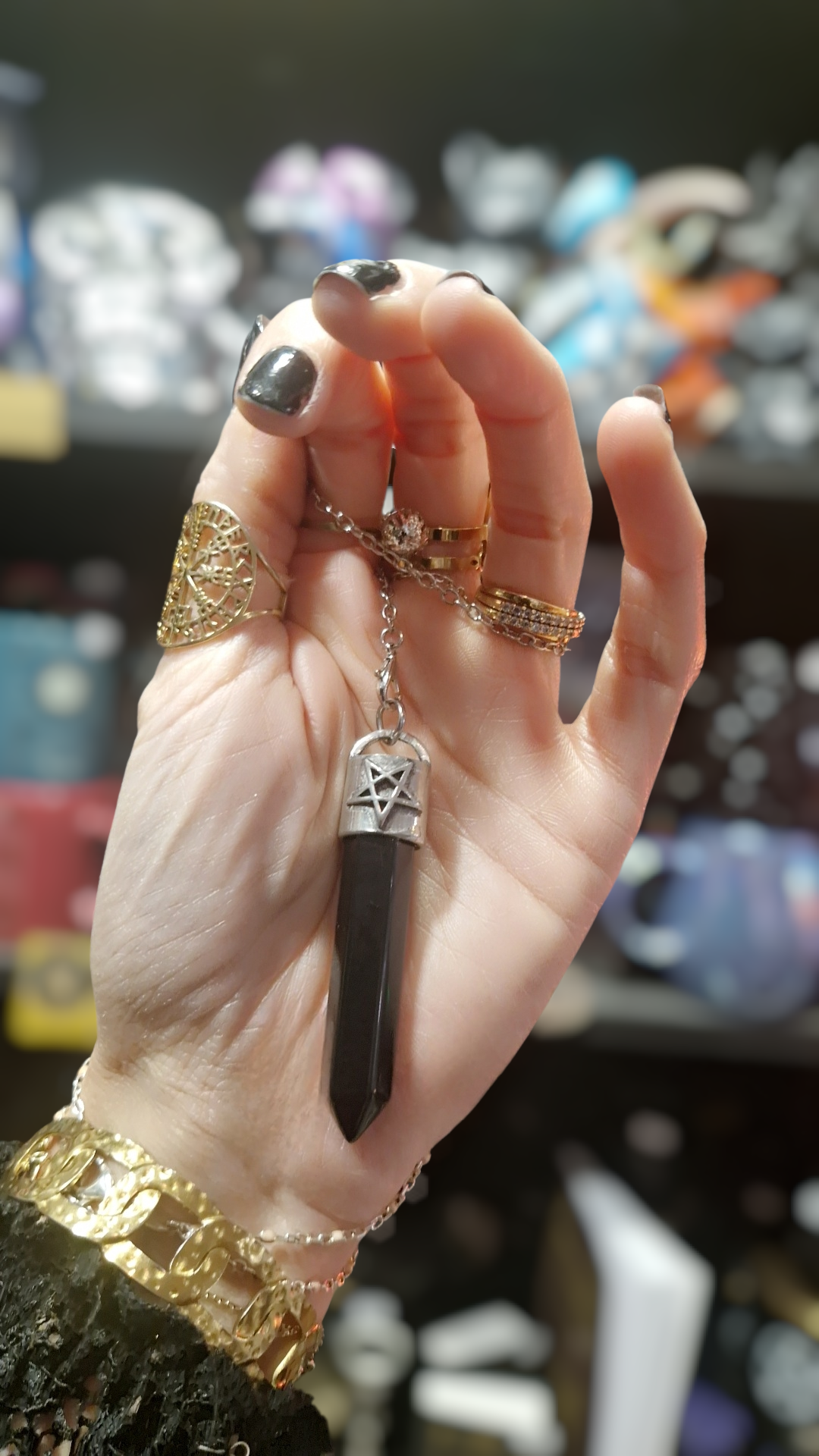 Pendule en Obsidienne & Étain - pièce unique, création artisanale - pentagramme inversé - livré dans sa boîte cadeau