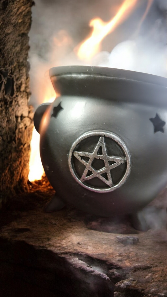 Chaudron brûleur d'encens en Résine ( taille S) – Pentagramme ou Triquetra
