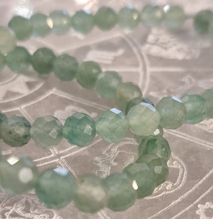 Aventurine verte facettée bracelet 6 mm– Pierre Naturelle.