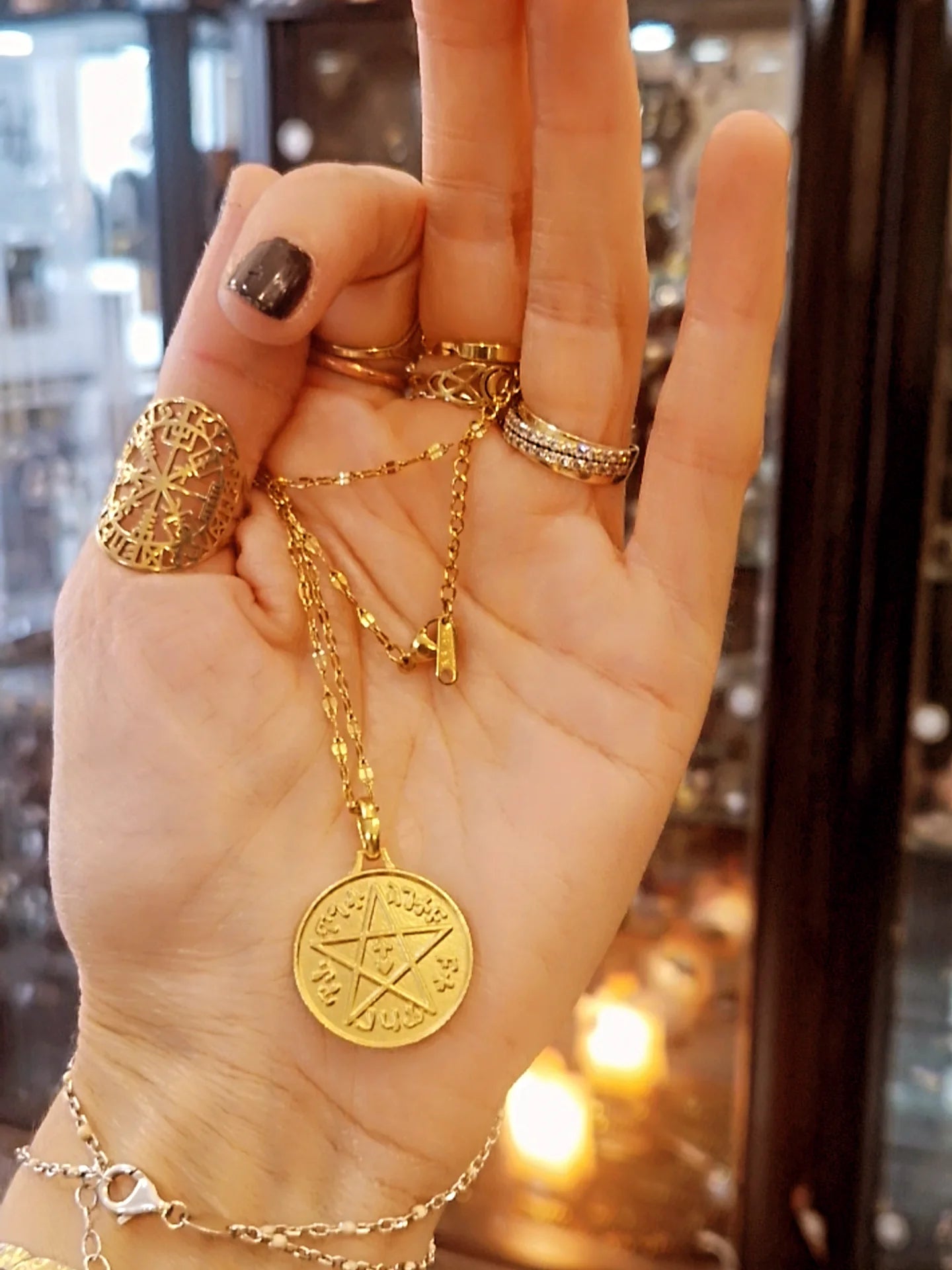 Collier Talisman de Protection – Double Sceau de Salomon et Pentagramme – Médaille dorée