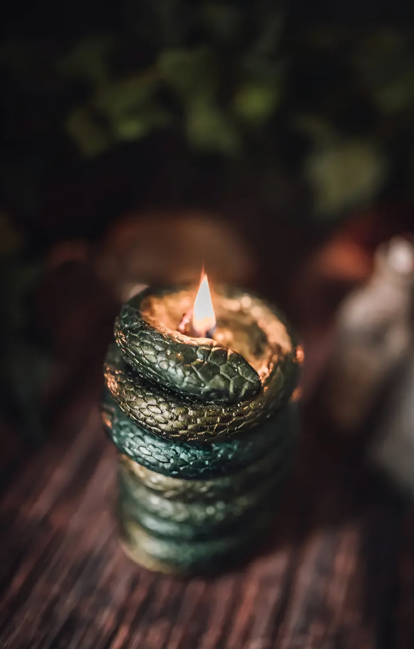 Bougie artisanale parfumée Serpent Tentateur – Parfum pomme rouge