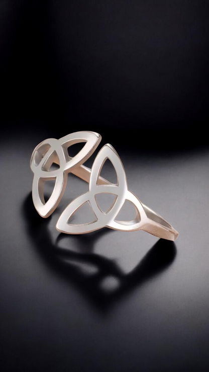 Bague Triquetra Celtique – Acier Inoxydable Doré ou Argenté – Bague Réglable