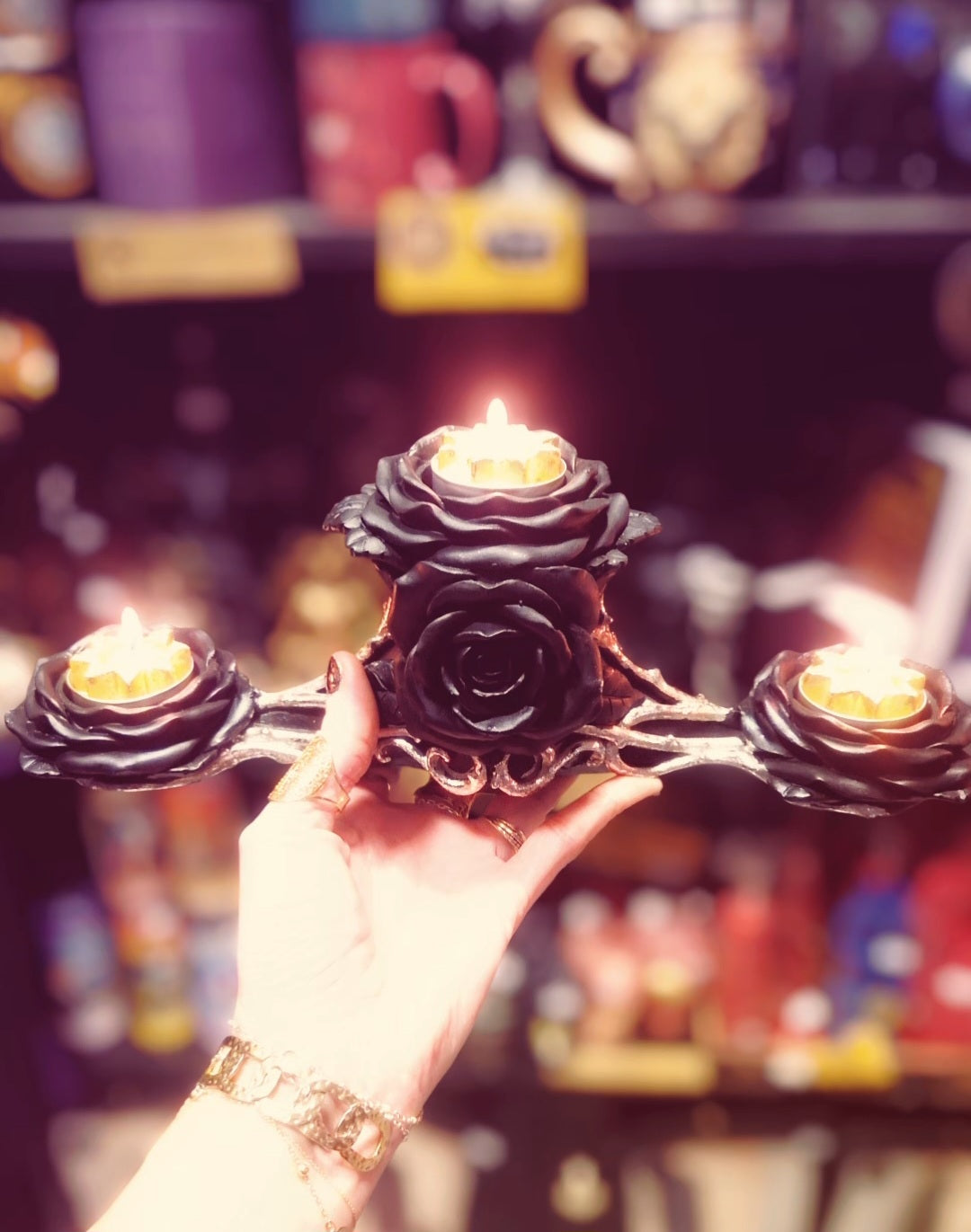 Bougeoir Gothique Triple Tea Light – Rose Noire & Racines Argentées