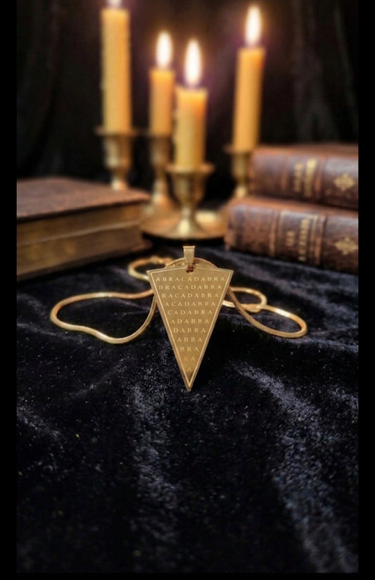 Collier Talisman Abracadabra en Acier Inoxydable