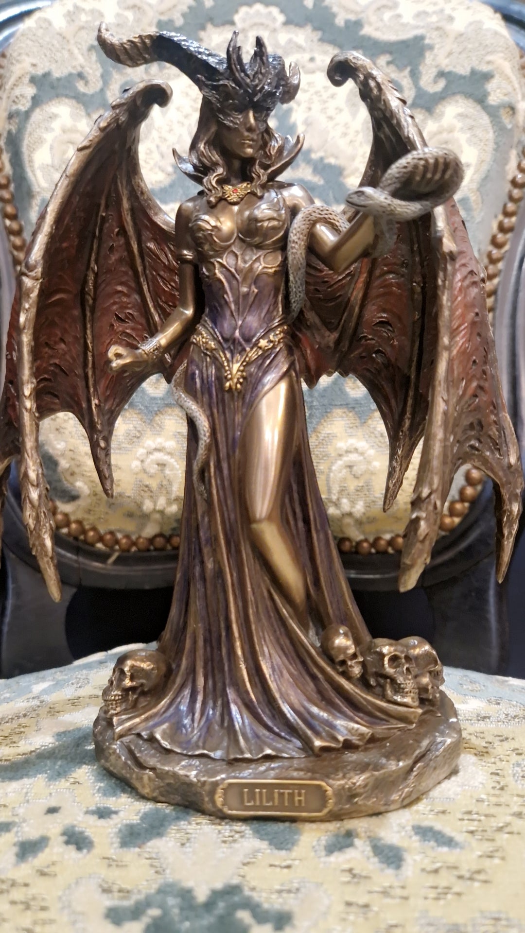 Statuette Lilith — Résine coulée à froid