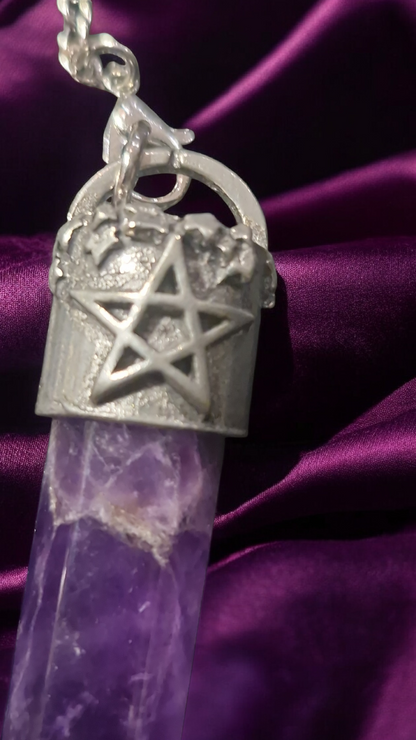 Pendule améthyste et étain pentagramme  + feuilles ( feuillage) sculptées- création artisanale - pièces uniques - livré dans sa boîte cadeau