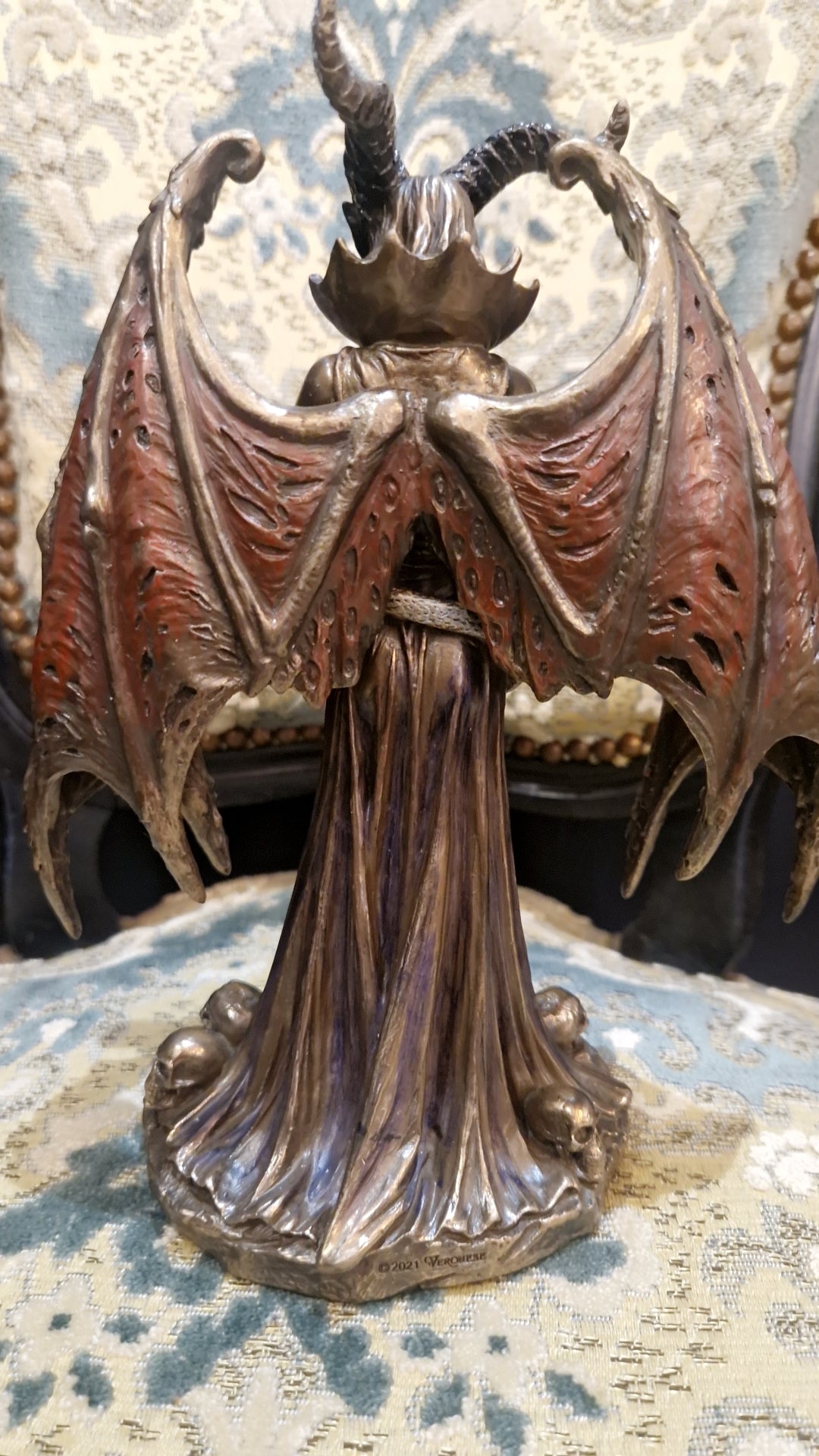 Statuette Lilith — Résine coulée à froid