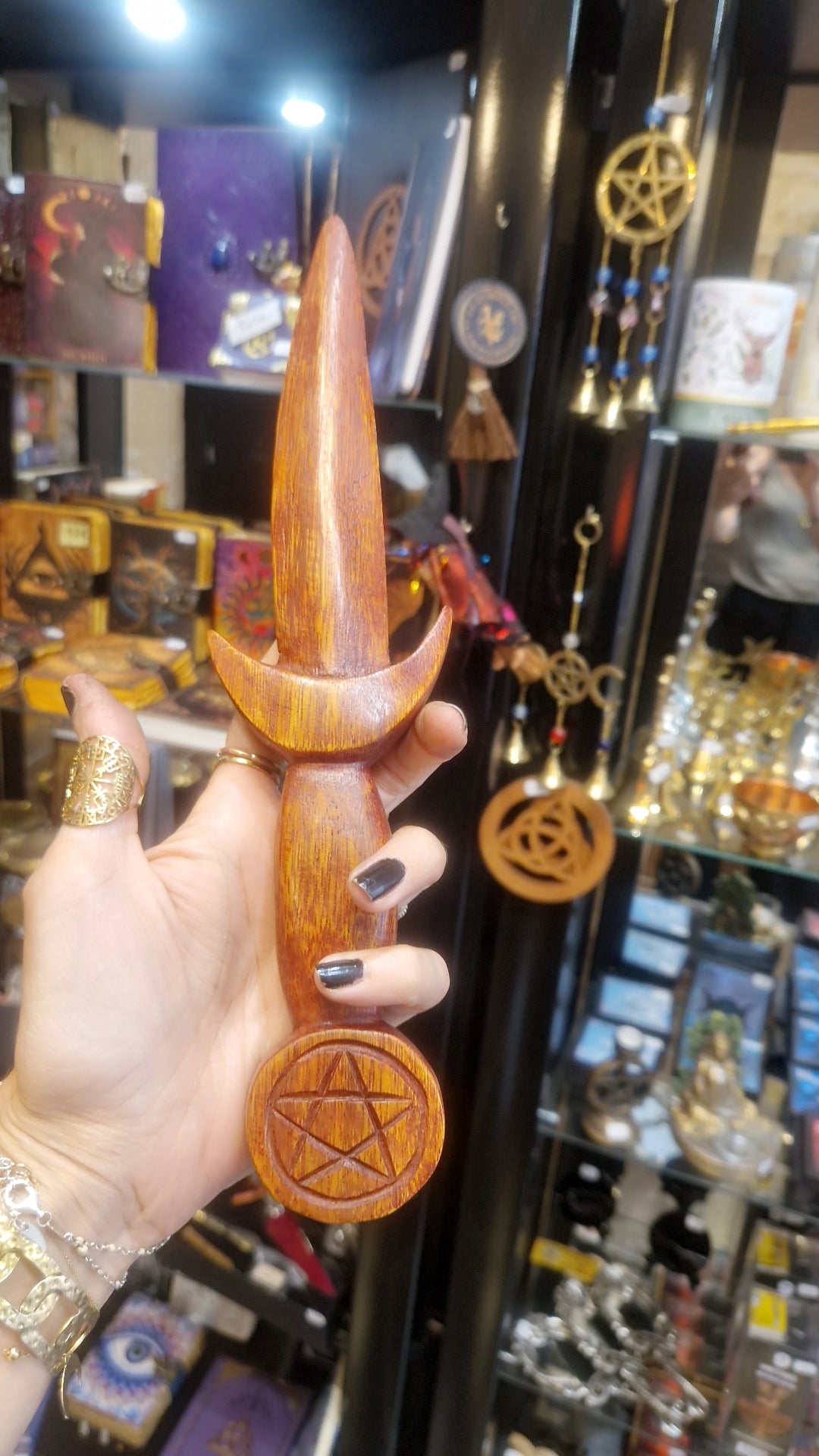 Athamé Rituel en Bois Naturel et Pentagramme – 28 cm