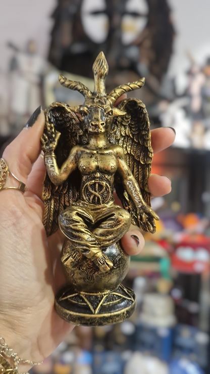 Statuette Figurine de Baphomet- Résine noire et dorée, peinte à la main