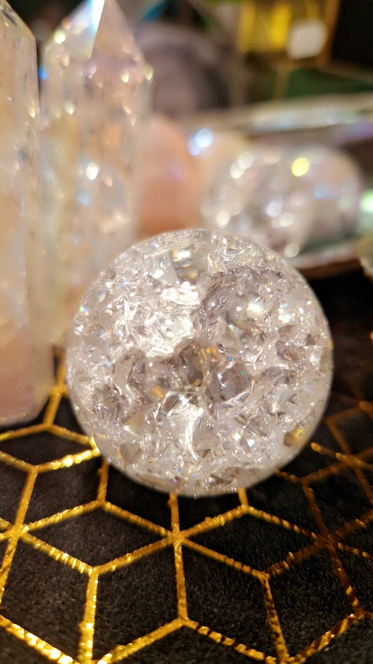 Sphère pierre cristal quartz aura craquelée