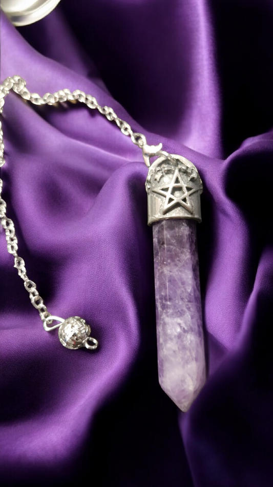 Pendule améthyste et étain pentagramme  + feuilles ( feuillage) sculptées- création artisanale - pièces uniques - livré dans sa boîte cadeau