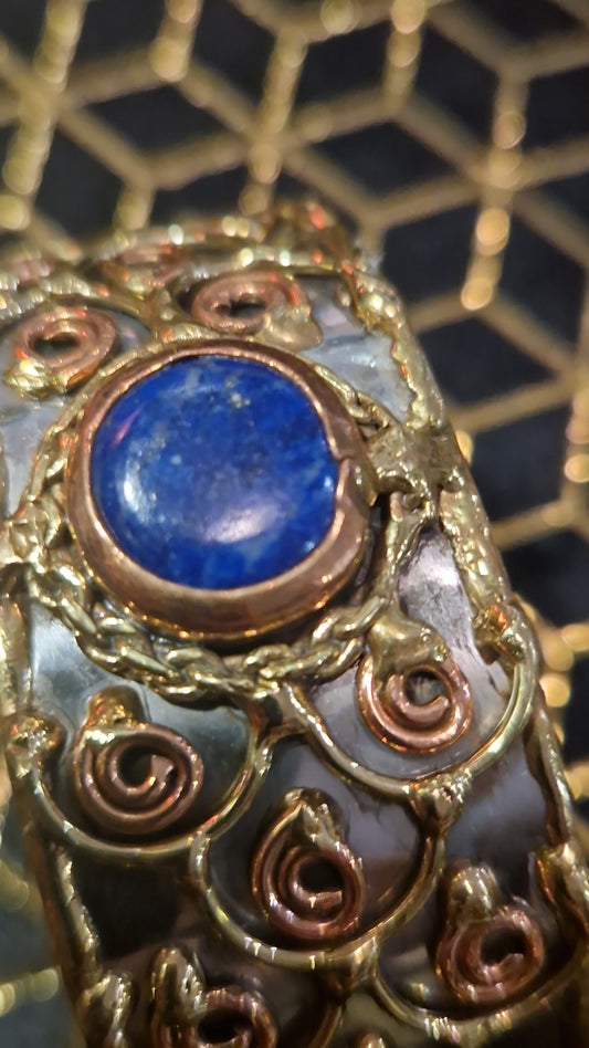 Bracelet manchette réglable lapis lazuli cuivre laiton acier - artisanat de Pondichery Inde