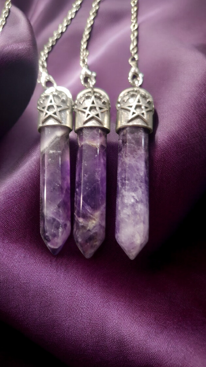 Pendule améthyste et étain pentagramme  + feuilles ( feuillage) sculptées- création artisanale - pièces uniques - livré dans sa boîte cadeau