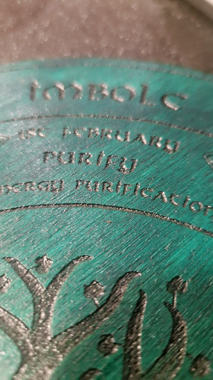 Planche d'autel- Roue de l’Année avec Arbre de Vie – Yggdrasil – Planche d’Autel en Bois Gravé – 25 cm