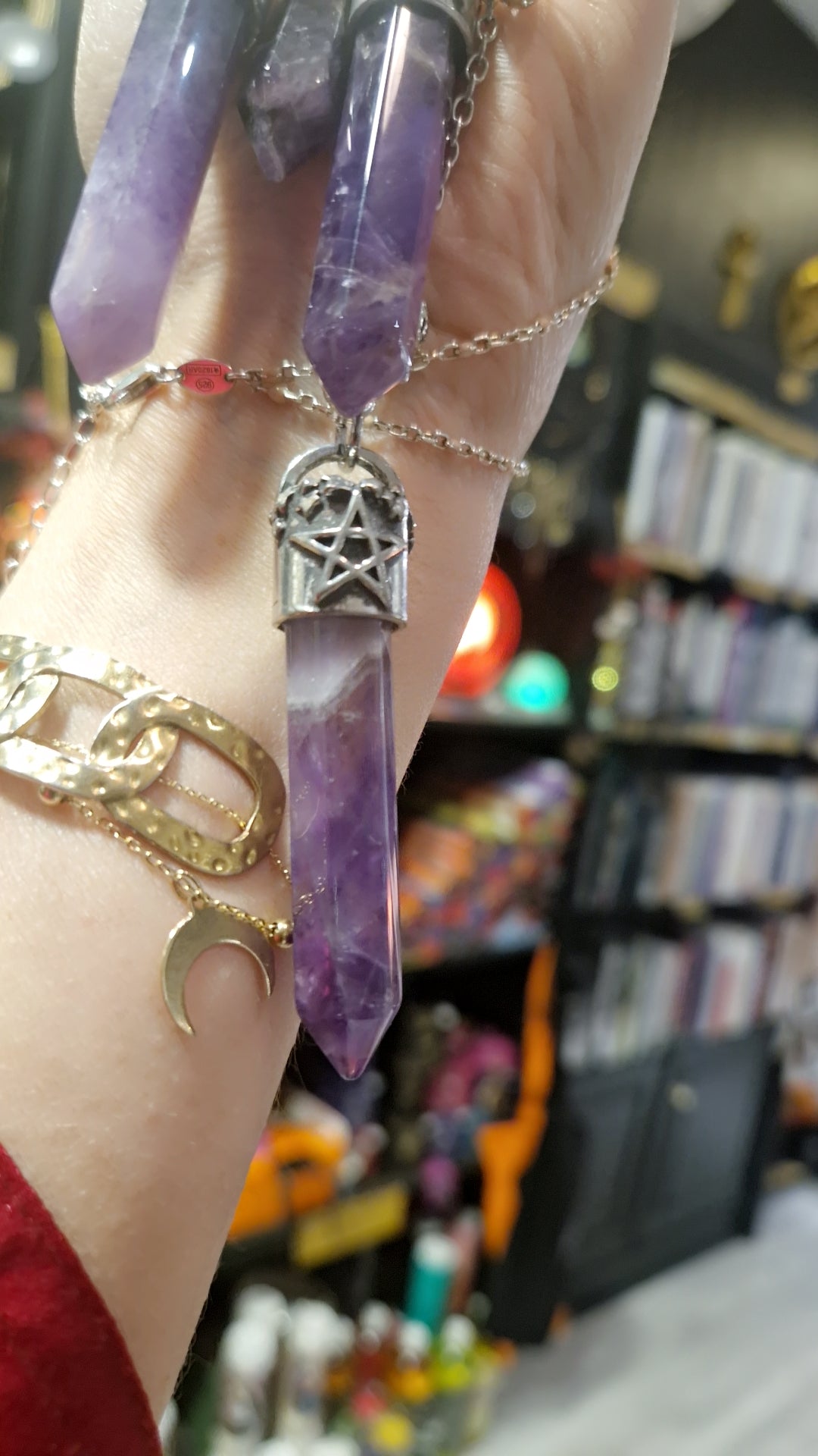 Pendule améthyste et étain pentagramme  + feuilles ( feuillage) sculptées- création artisanale - pièces uniques - livré dans sa boîte cadeau