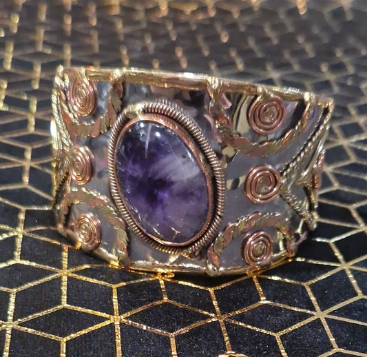 Bracelet Manchette réglable "Éminence" – Améthyste cuivre, laiton, acier, artisanat de Pondichéry