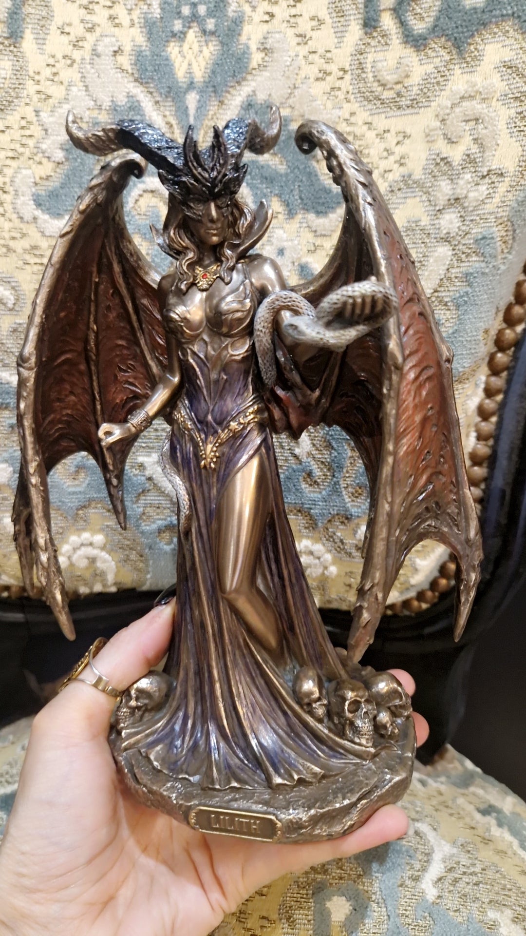 Statuette Lilith — Résine coulée à froid