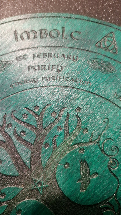 Planche d'autel- Roue de l’Année avec Arbre de Vie – Yggdrasil – Planche d’Autel en Bois Gravé – 25 cm