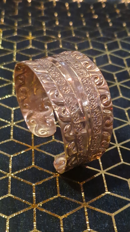 Bracelet en cuivre pur -motifs vagues-