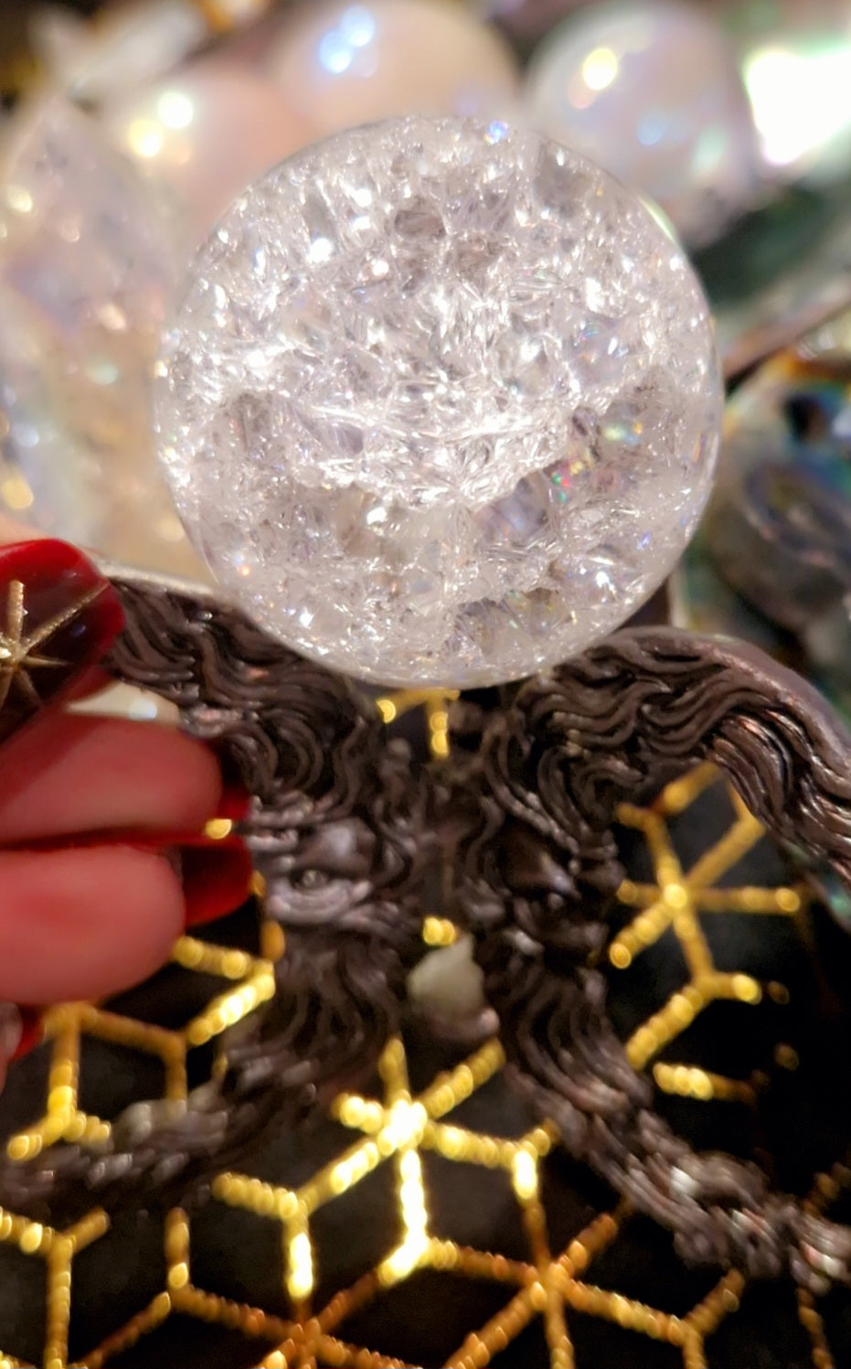 Sphère pierre cristal quartz aura craquelée