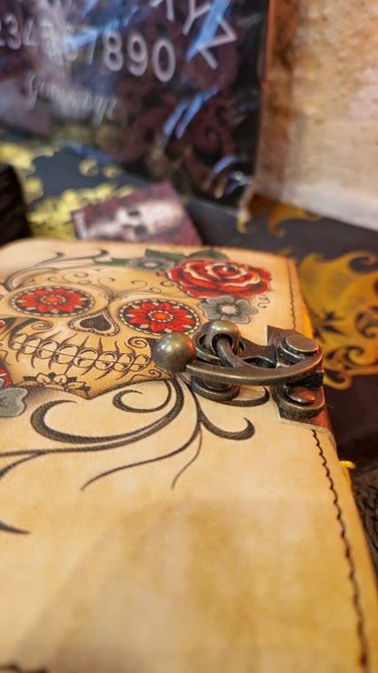 Grimoire en cuir véritable Calavera — Livre des Ombres & Culte des Ancêtres