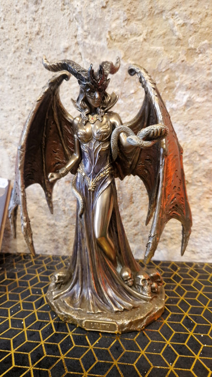 Statuette Lilith — Résine coulée à froid