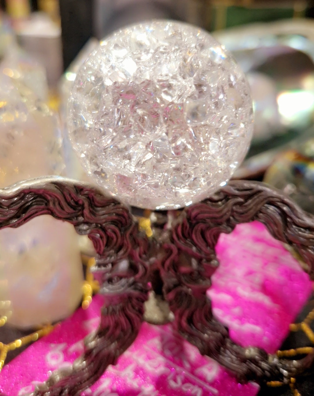 Sphère pierre cristal quartz aura craquelée